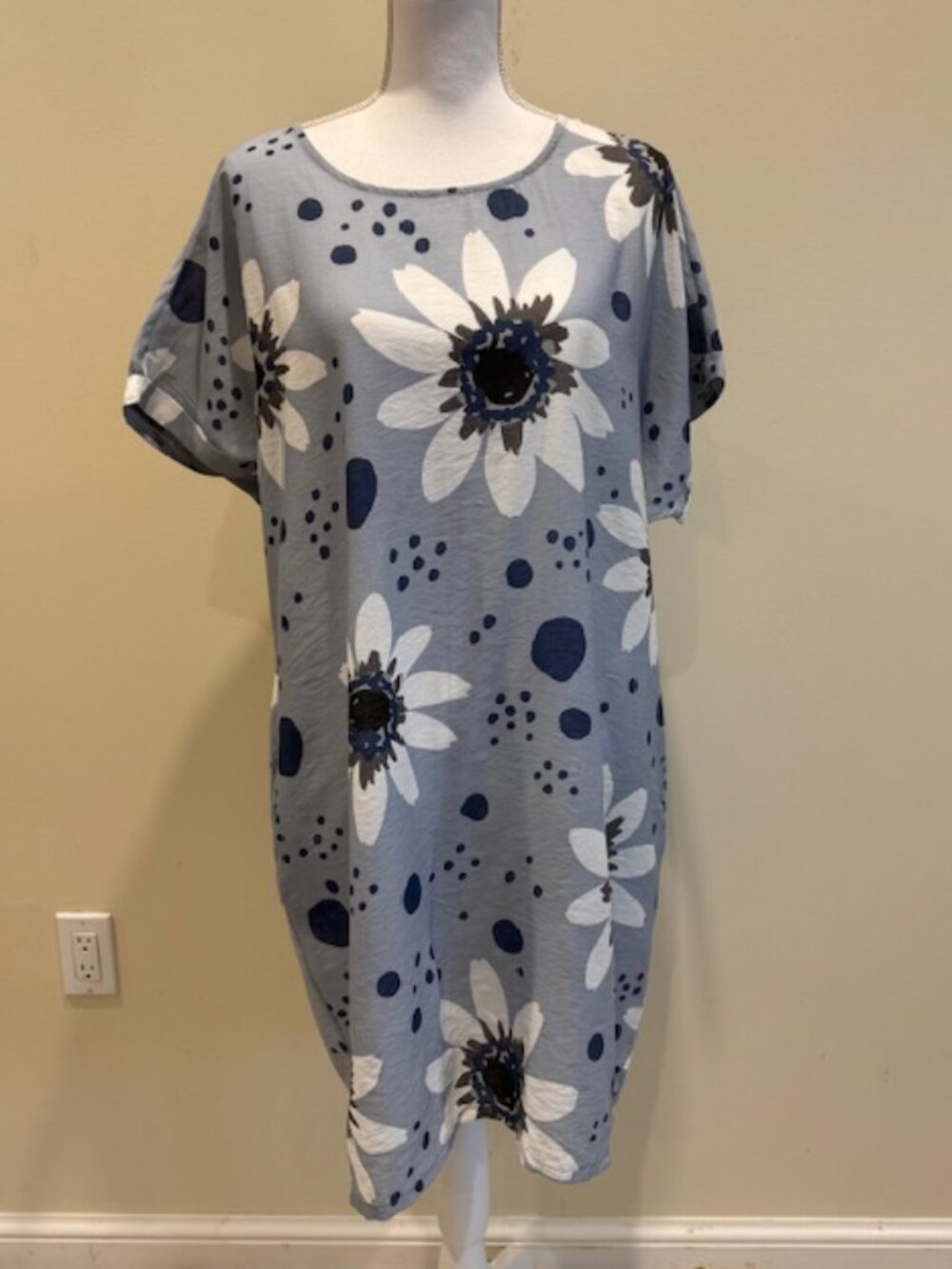 NWT Whispers Short Sleeve Dress Blue/Grey Sz XL